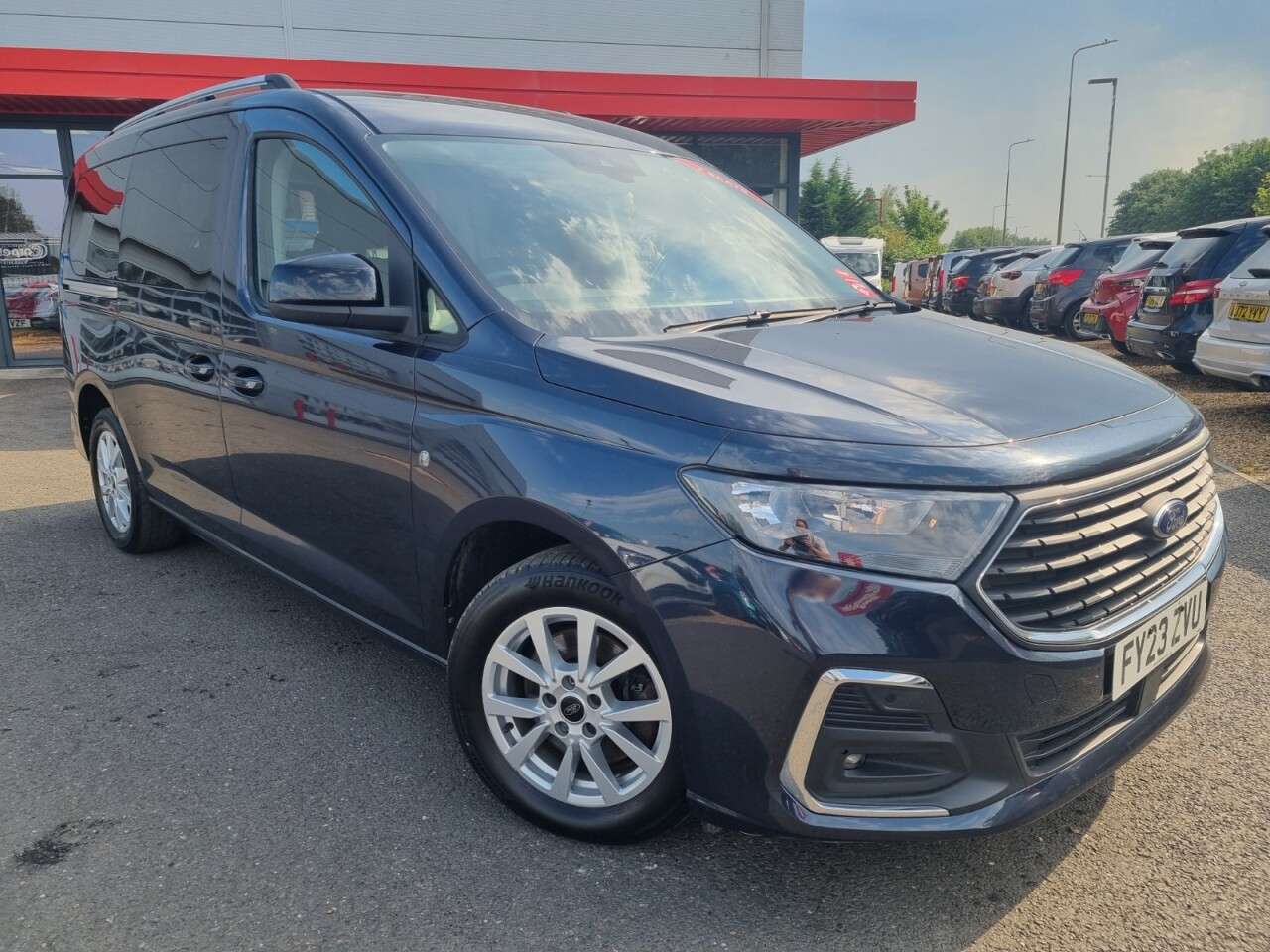 A 2023 FORD GRAND TOURNEO CONNECT 2.0 EcoBlue Titanium MPV 5dr Diesel Manual Euro 6 (s/s) (122 ps) A 2023 FORD GRAND TOURNEO CONNECT 2.0 EcoBlue Titanium MPV 5dr Diesel Manual Euro 6 (s/s) (122 ps)
