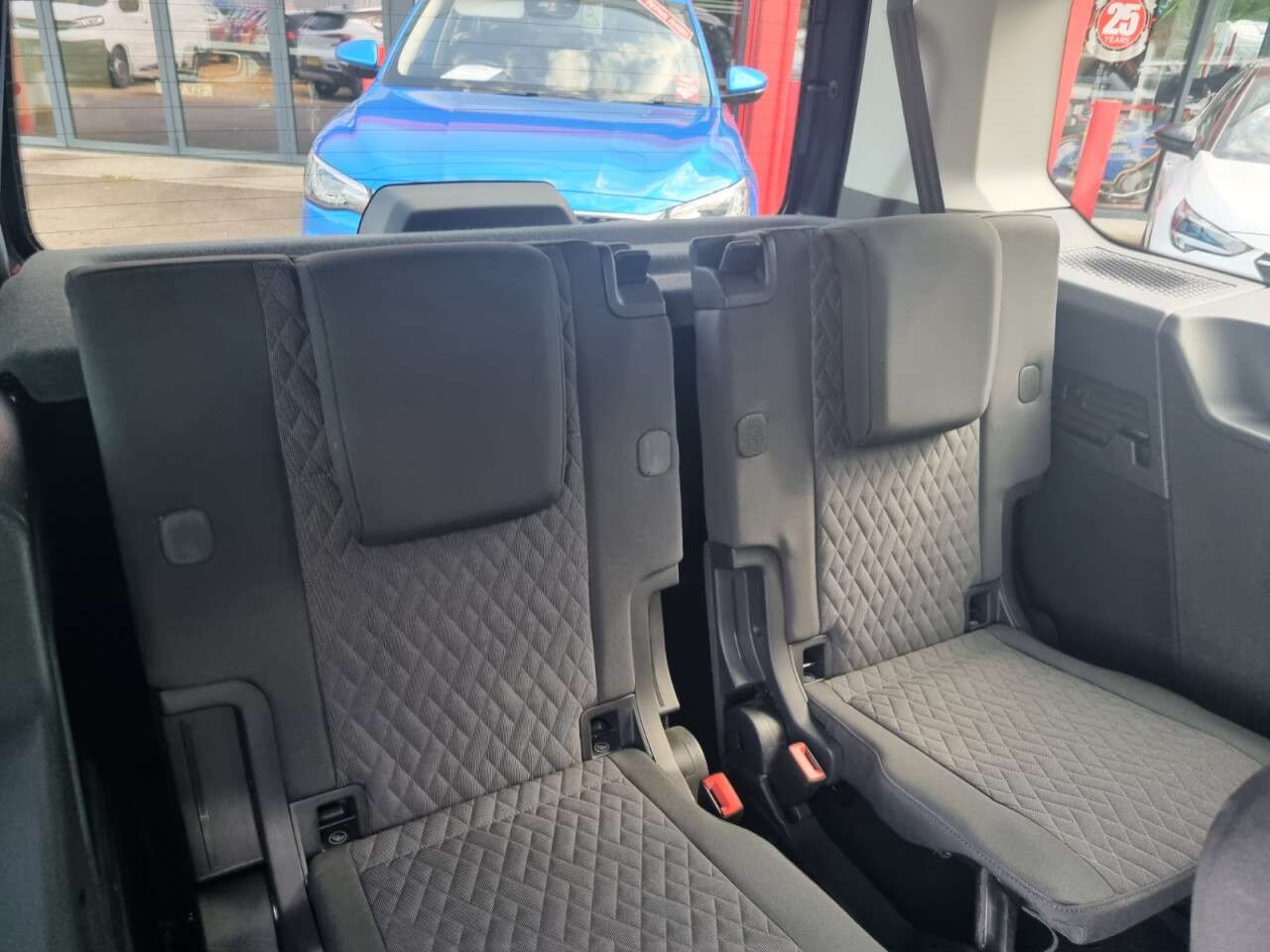 A 2023 FORD GRAND TOURNEO CONNECT 2.0 EcoBlue Titanium MPV 5dr Diesel Manual Euro 6 (s/s) (122 ps) A 2023 FORD GRAND TOURNEO CONNECT 2.0 EcoBlue Titanium MPV 5dr Diesel Manual Euro 6 (s/s) (122 ps)