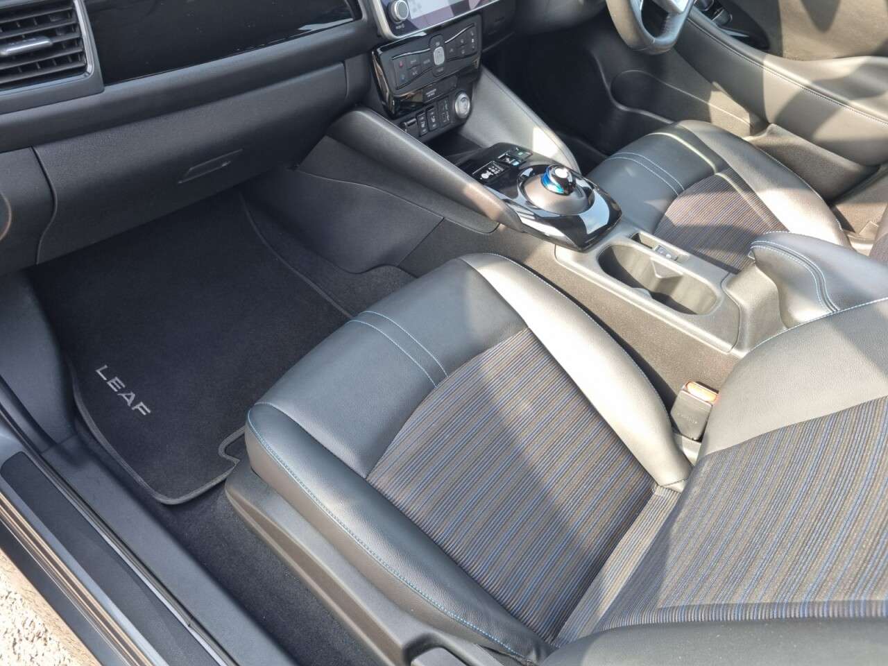 2022 NISSAN LEAF 2022 NISSAN LEAF