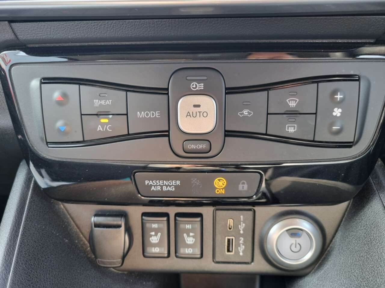 2022 NISSAN LEAF 2022 NISSAN LEAF