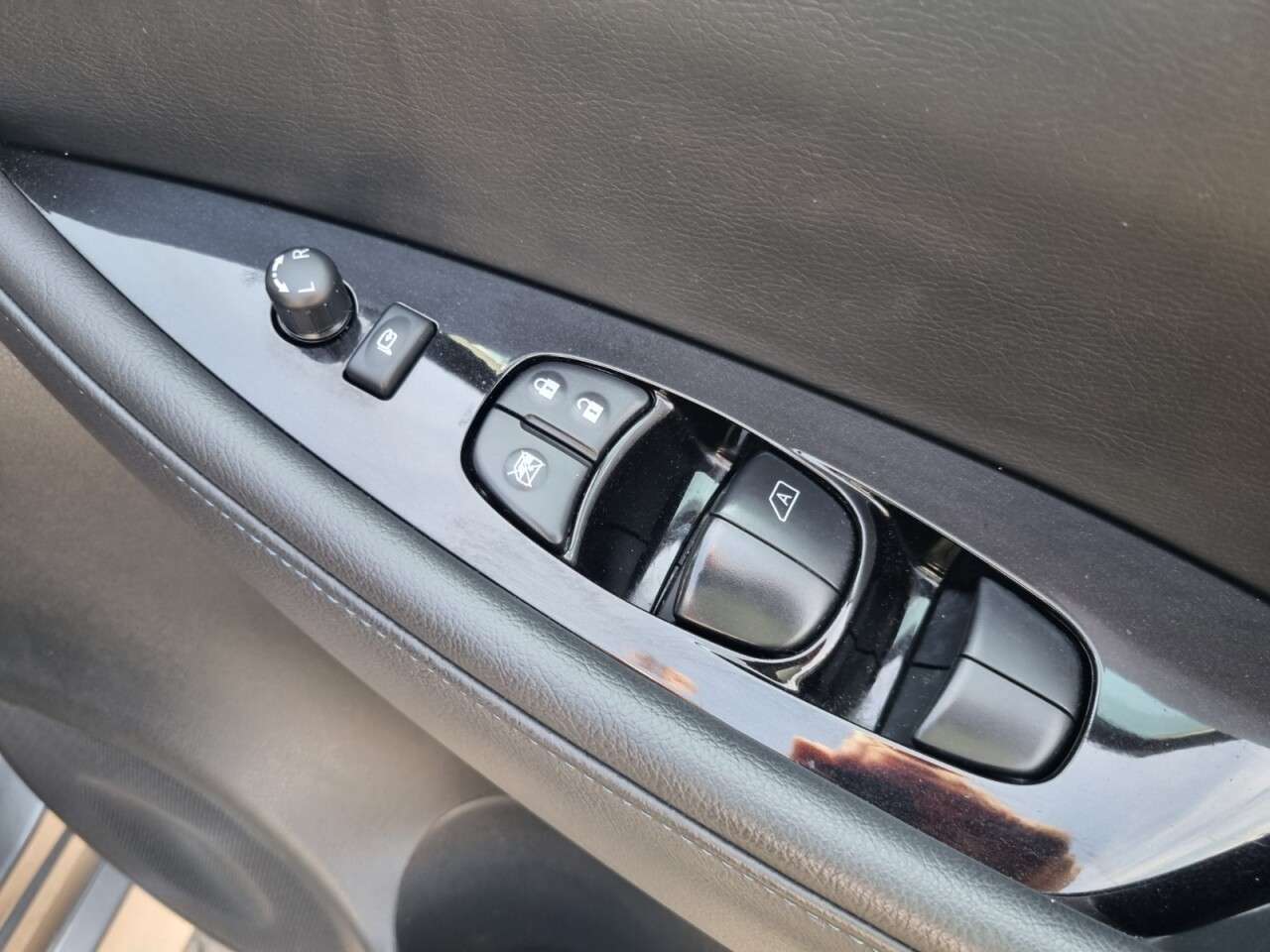 2022 NISSAN LEAF 2022 NISSAN LEAF