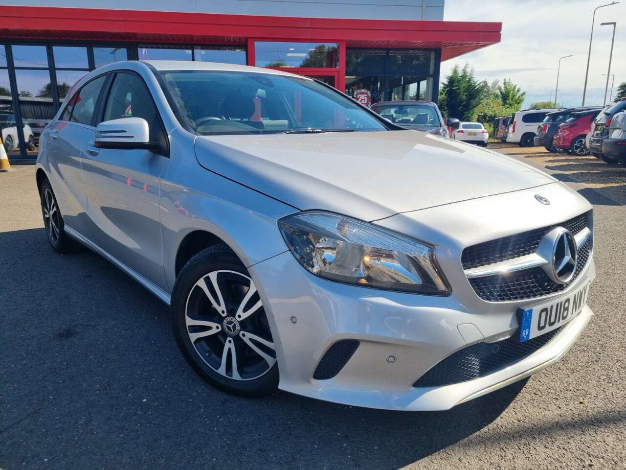 A 2018 MERCEDES-BENZ A-CLASS 1.6 A160 SE (Executive) Hatchback 5dr Petrol 7G-DCT Euro 6 (s/s) (102 ps) A 2018 MERCEDES-BENZ A-CLASS 1.6 A160 SE (Executive) Hatchback 5dr Petrol 7G-DCT Euro 6 (s/s) (102 ps)