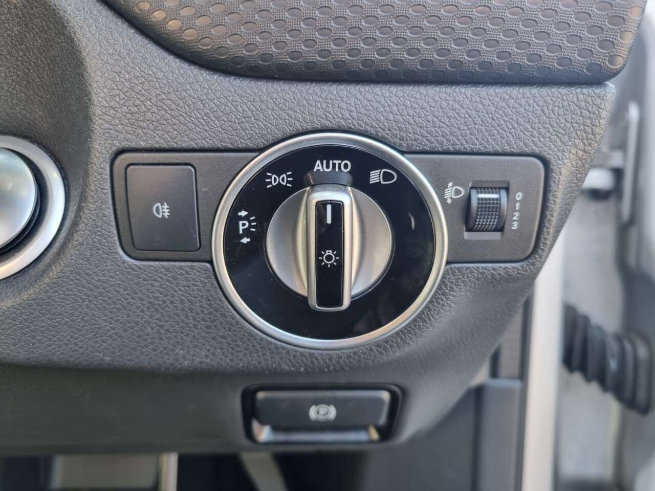 2018 MERCEDES-BENZ A-CLASS 2018 MERCEDES-BENZ A-CLASS