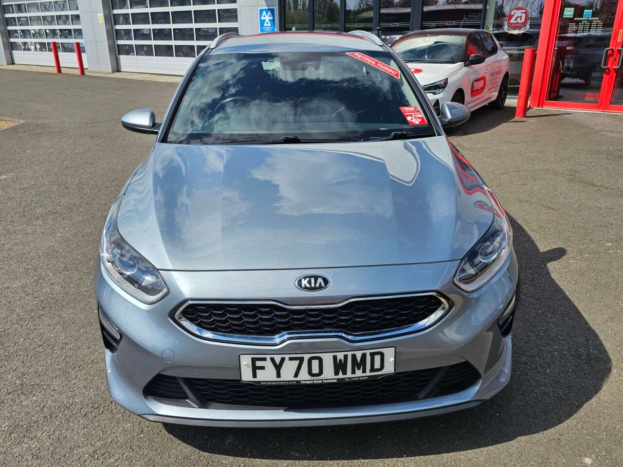 A 2020 KIA CEED 1.0 T-GDi ECO 2 Sportswagon 5dr Petrol Manual Euro 6 (s/s) (118 bhp) A 2020 KIA CEED 1.0 T-GDi ECO 2 Sportswagon 5dr Petrol Manual Euro 6 (s/s) (118 bhp)