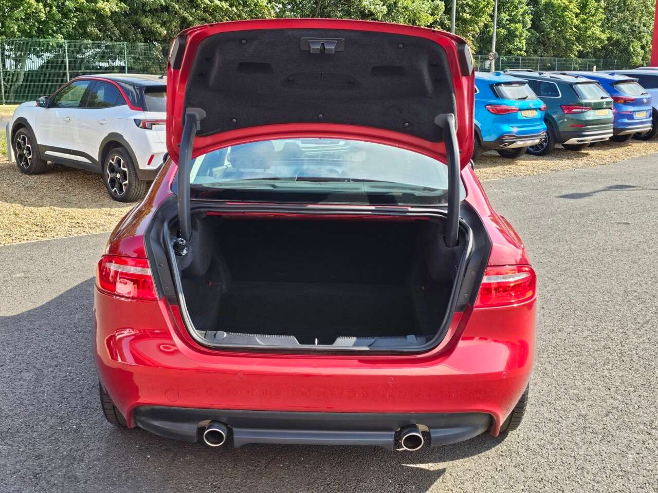 2017 JAGUAR XE 2017 JAGUAR XE