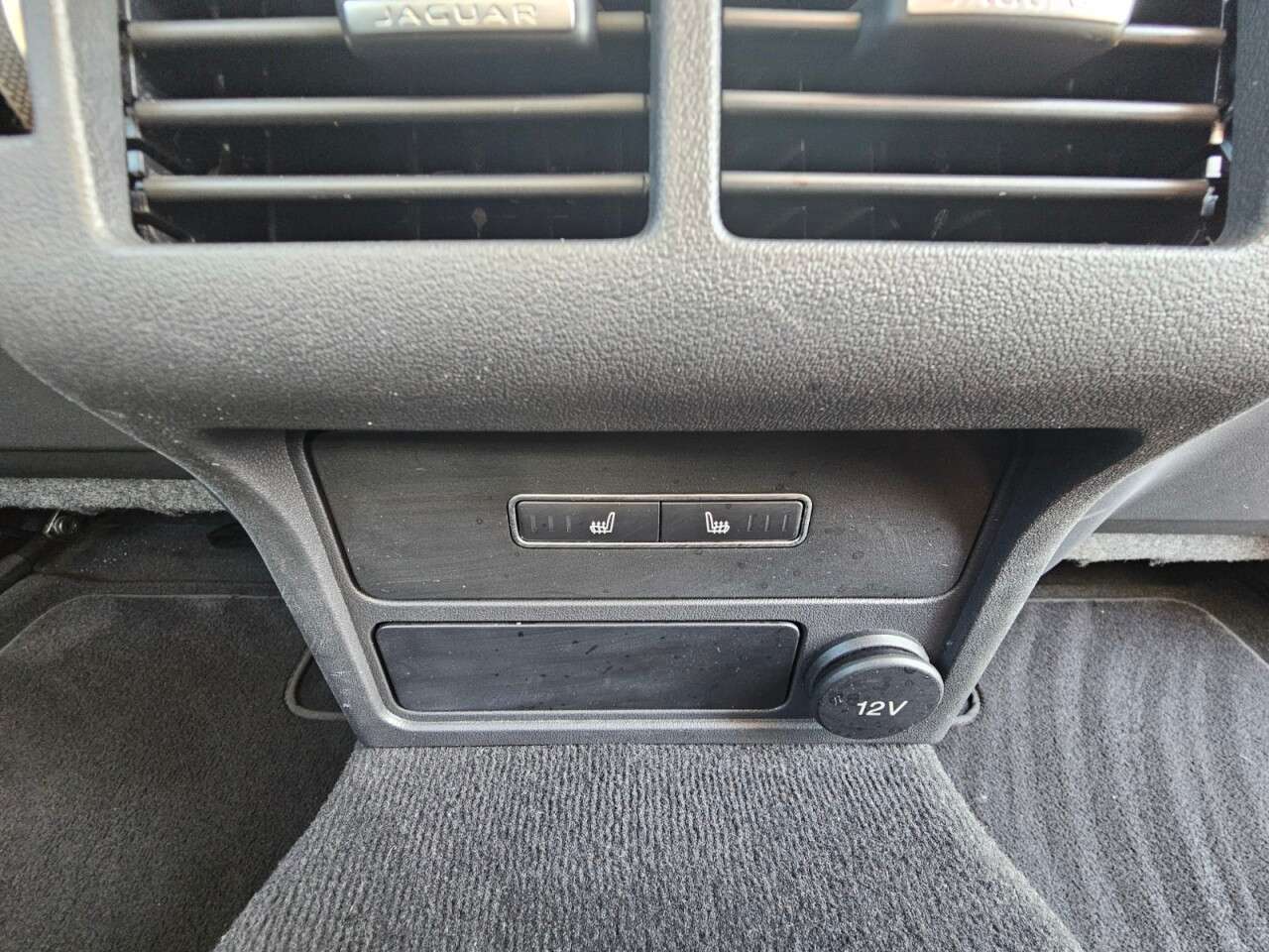 2017 JAGUAR XE 2017 JAGUAR XE