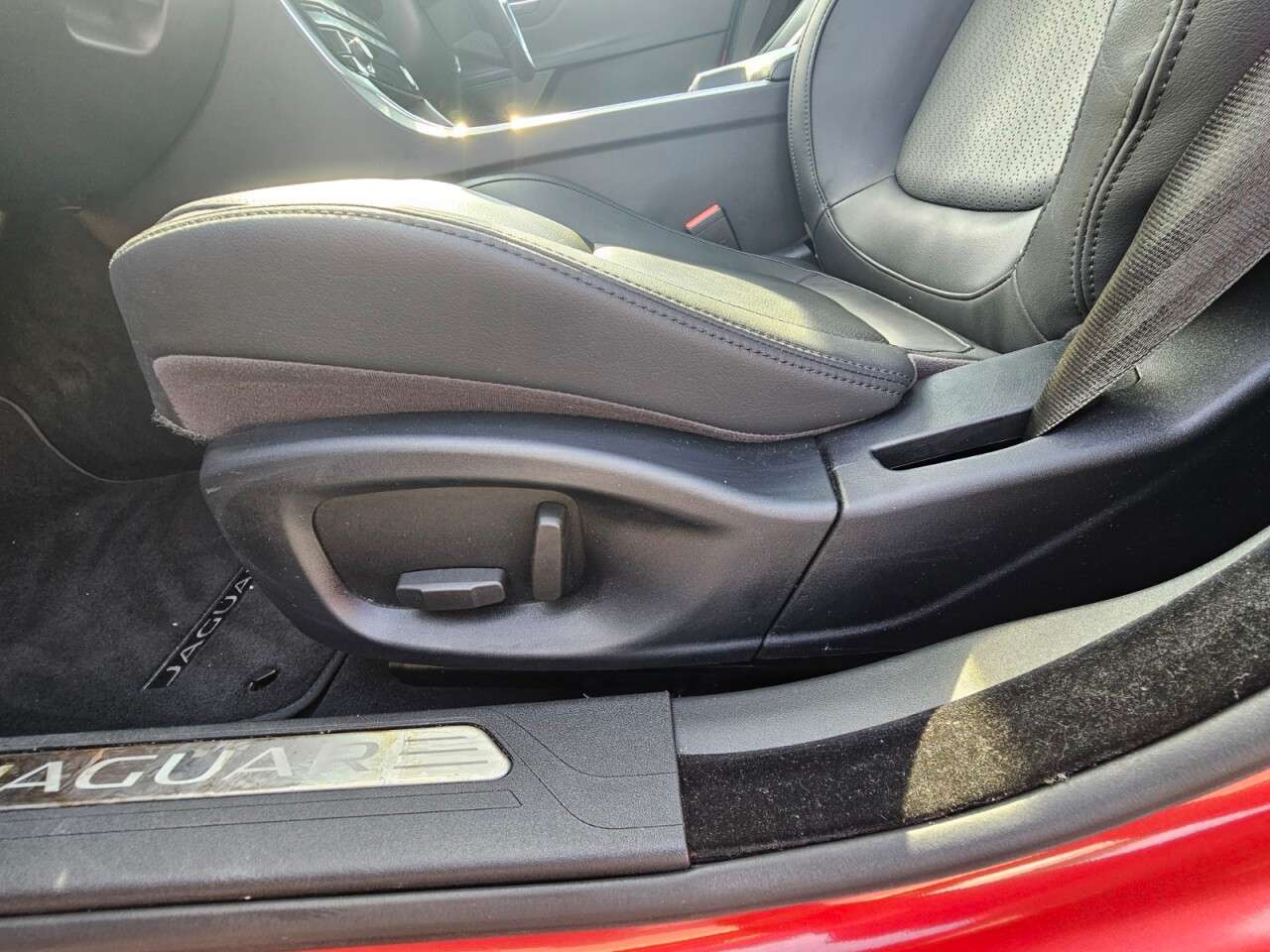 2017 JAGUAR XE 2017 JAGUAR XE