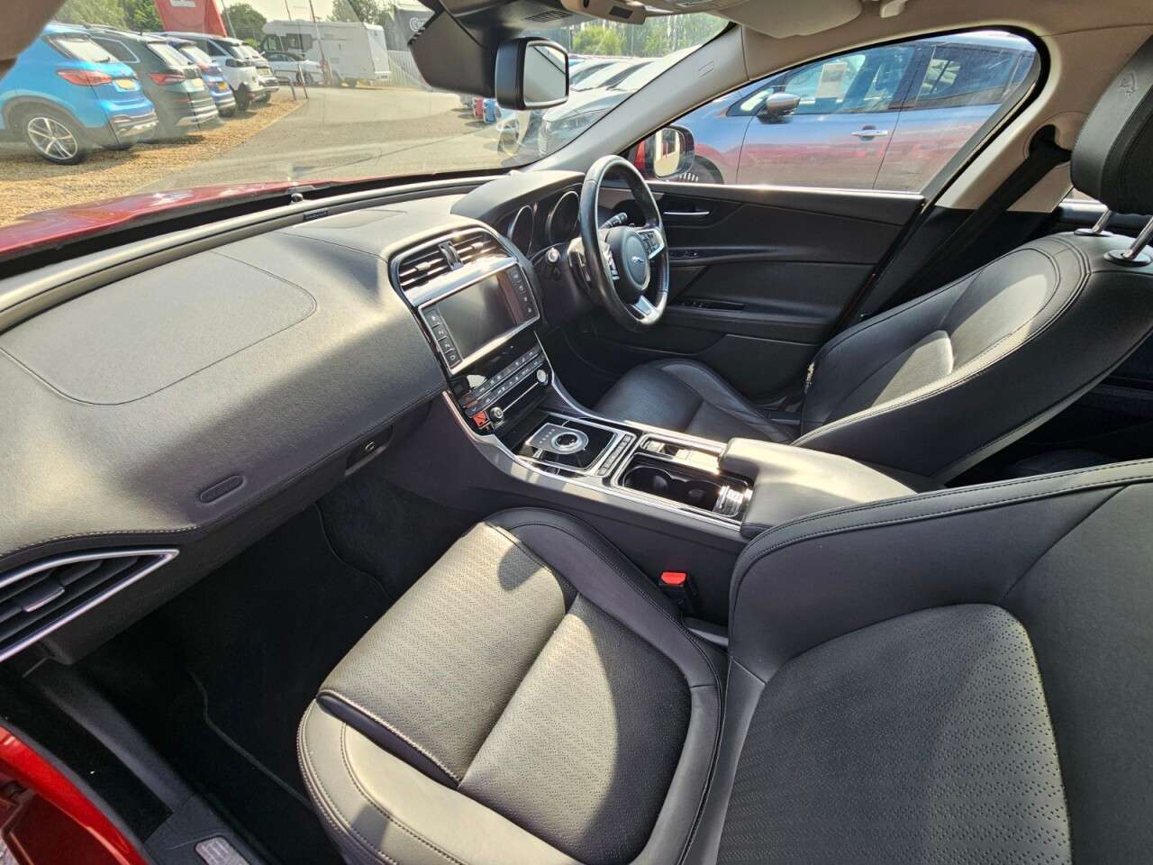 2017 JAGUAR XE 2017 JAGUAR XE