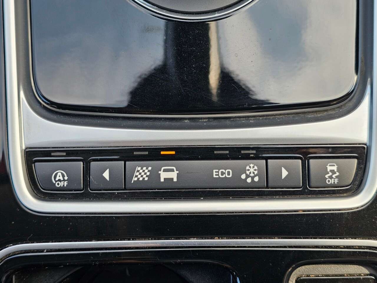 2017 JAGUAR XE 2017 JAGUAR XE