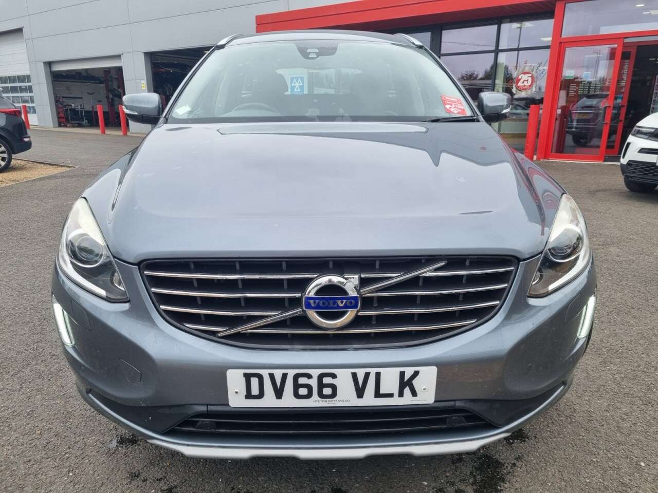 A 2016 VOLVO XC60 2.0 D4 SE Lux Nav SUV 5dr Diesel Auto Euro 6 (s/s) (190 ps) A 2016 VOLVO XC60 2.0 D4 SE Lux Nav SUV 5dr Diesel Auto Euro 6 (s/s) (190 ps)