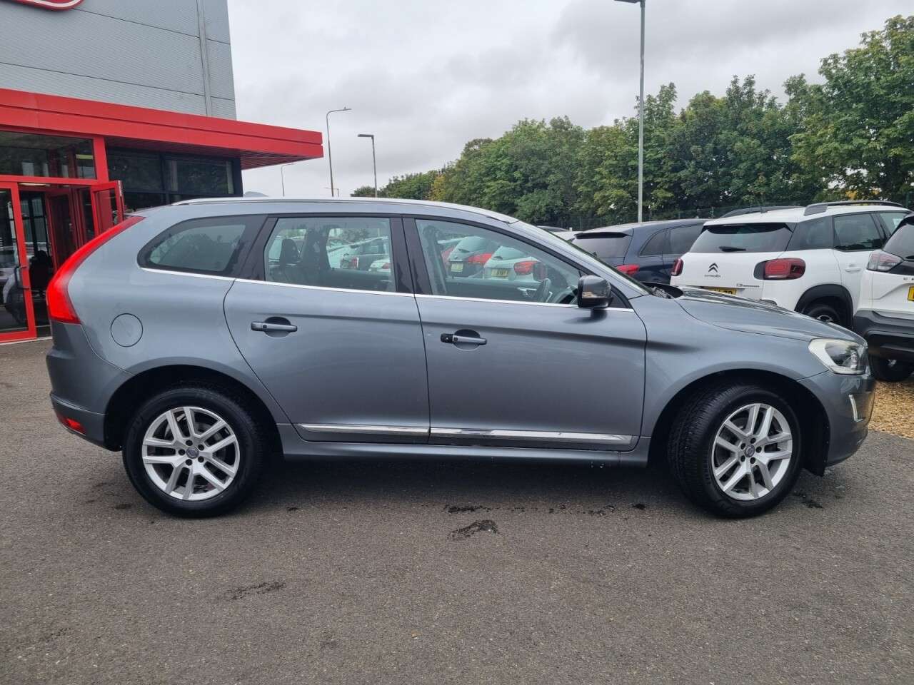 2016 VOLVO XC60 2016 VOLVO XC60