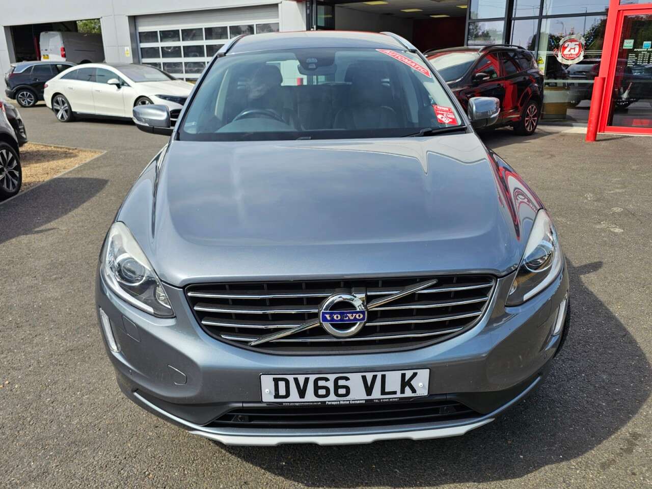 A 2016 VOLVO XC60 2.0 D4 SE Lux Nav SUV 5dr Diesel Auto Euro 6 (s/s) (190 ps) A 2016 VOLVO XC60 2.0 D4 SE Lux Nav SUV 5dr Diesel Auto Euro 6 (s/s) (190 ps)