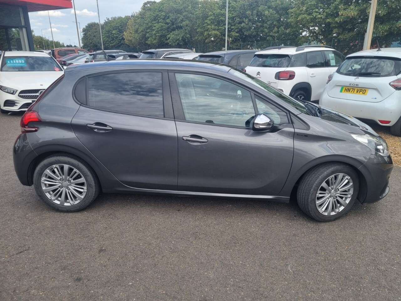 2019 PEUGEOT 208 2019 PEUGEOT 208