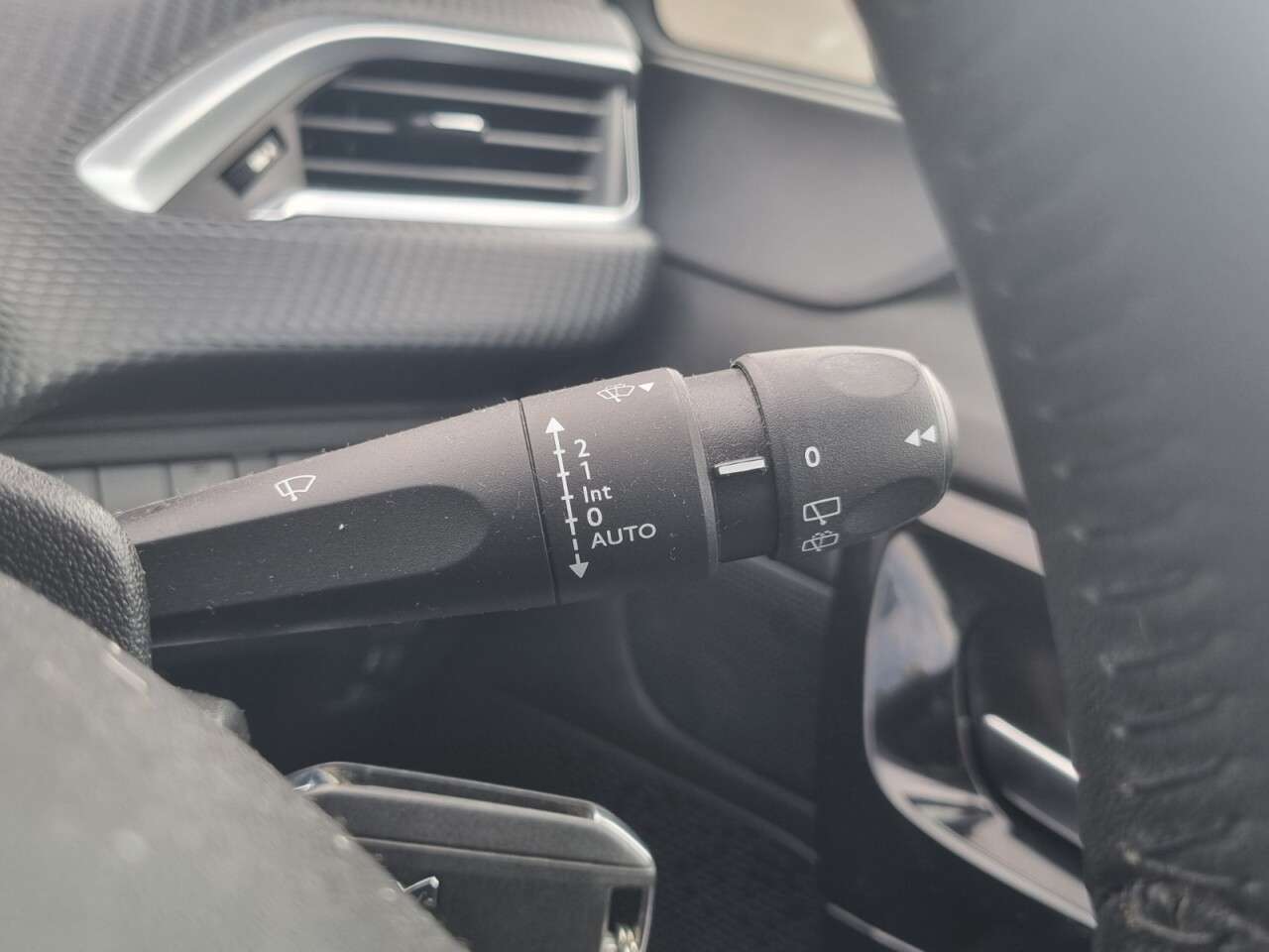 2019 PEUGEOT 208 2019 PEUGEOT 208