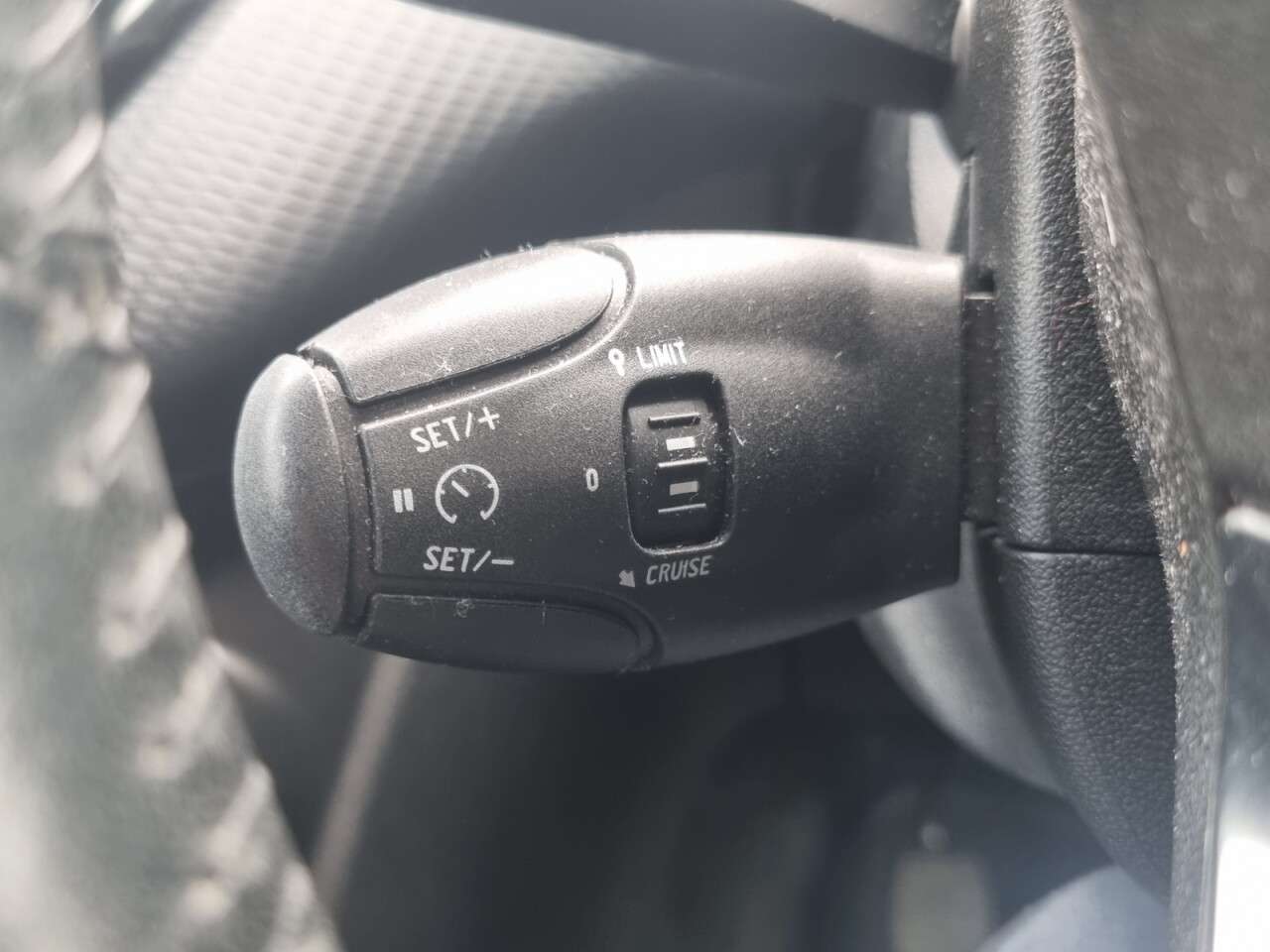 2019 PEUGEOT 208 2019 PEUGEOT 208