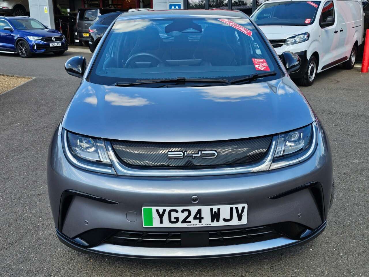 A 2024 BYD DOLPHIN 60.48kWh Comfort Hatchback 5dr Electric Auto (204 ps) A 2024 BYD DOLPHIN 60.48kWh Comfort Hatchback 5dr Electric Auto (204 ps)