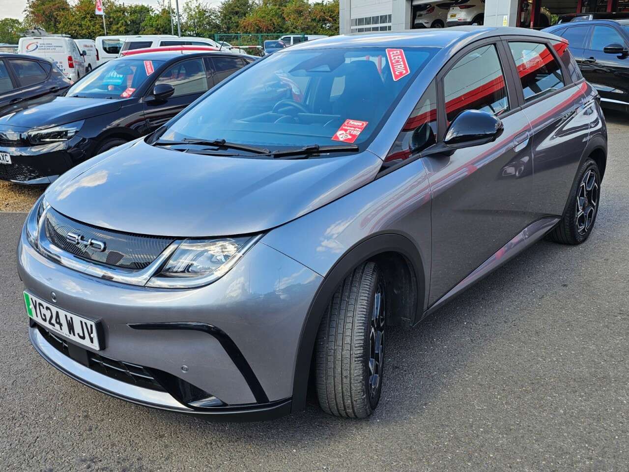 A 2024 BYD DOLPHIN 60.48kWh Comfort Hatchback 5dr Electric Auto (204 ps) A 2024 BYD DOLPHIN 60.48kWh Comfort Hatchback 5dr Electric Auto (204 ps)
