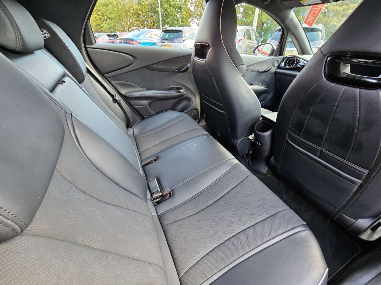 2024 BYD DOLPHIN 2024 BYD DOLPHIN