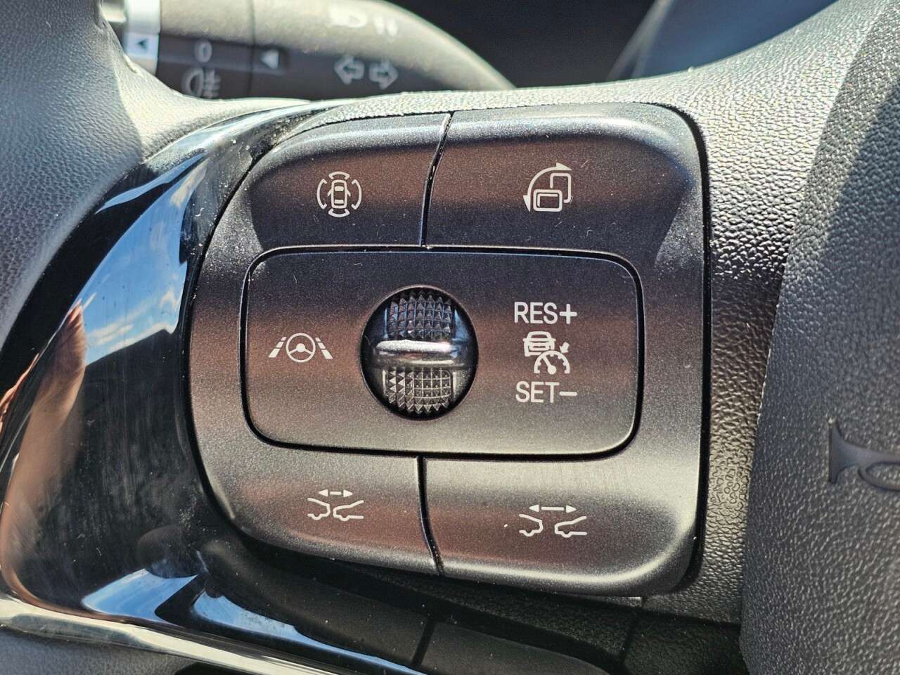 2024 BYD DOLPHIN 2024 BYD DOLPHIN