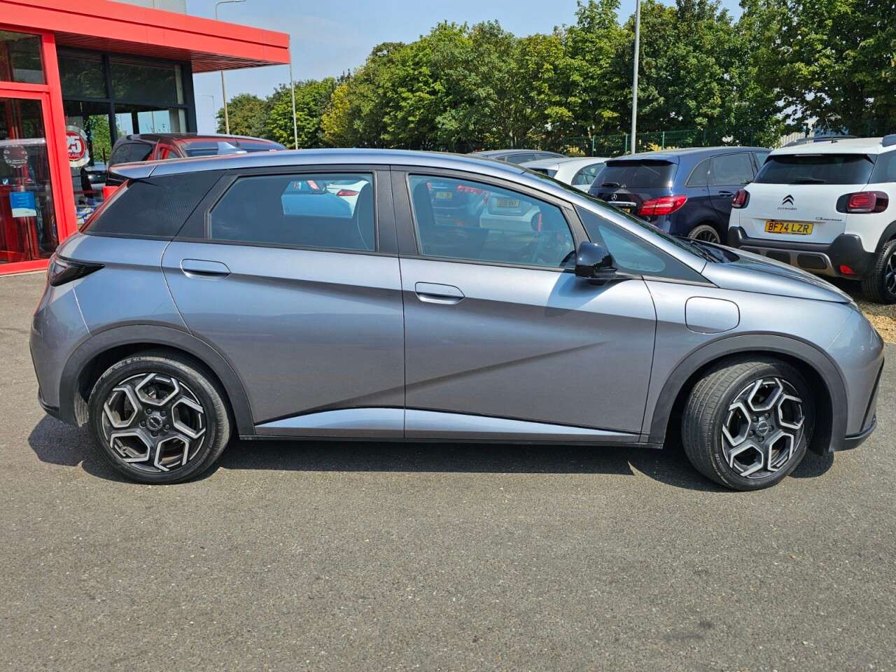 2024 BYD DOLPHIN 2024 BYD DOLPHIN
