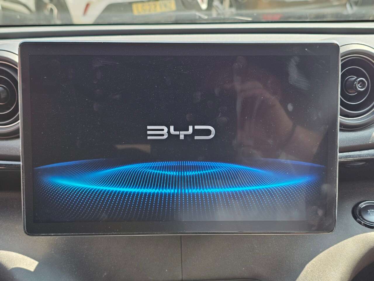 2024 BYD DOLPHIN 2024 BYD DOLPHIN