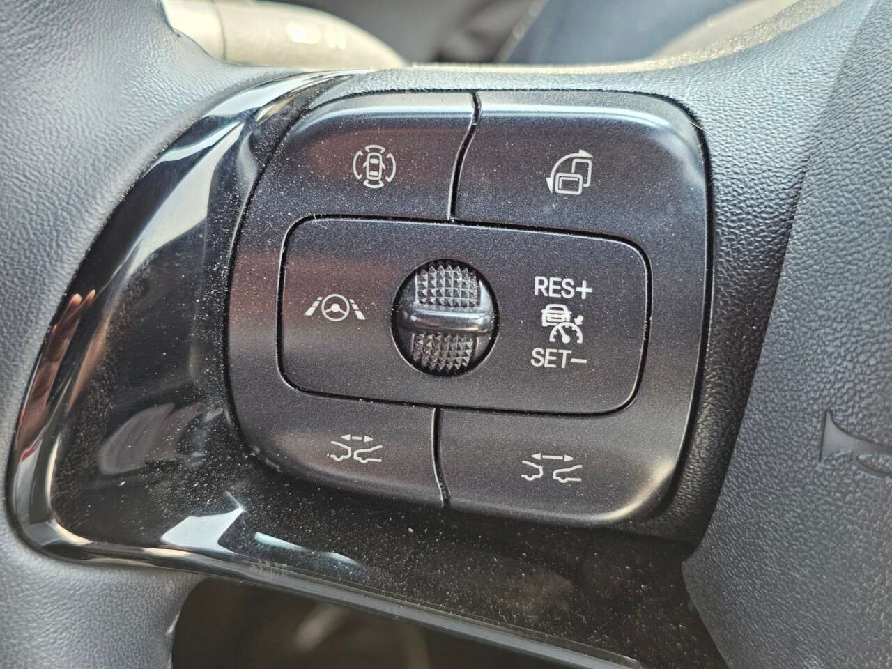 2024 BYD DOLPHIN 2024 BYD DOLPHIN
