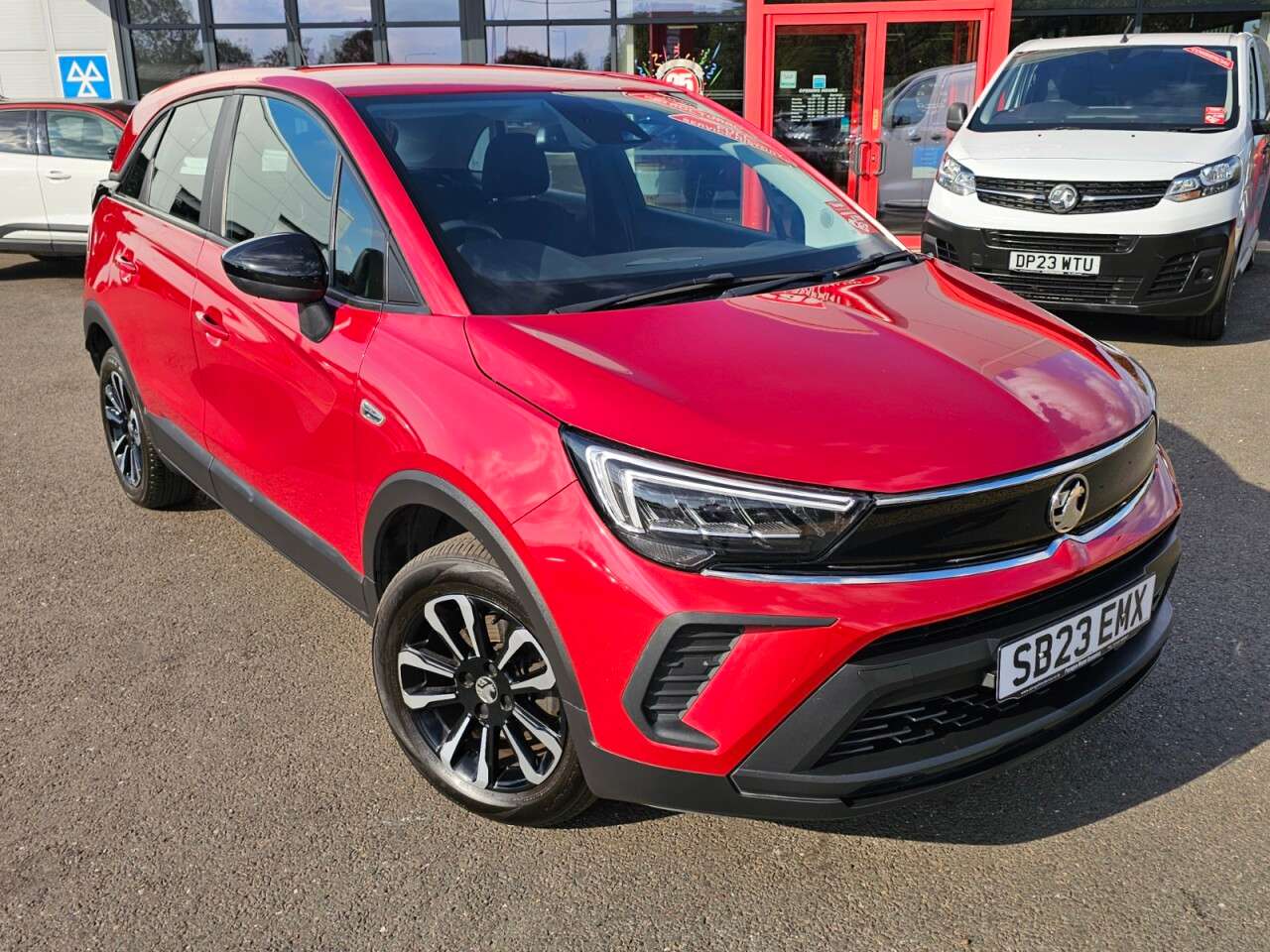A 2023 VAUXHALL CROSSLAND 1.2 Turbo Design SUV 5dr Petrol Manual Euro 6 (s/s) (110 ps) A 2023 VAUXHALL CROSSLAND 1.2 Turbo Design SUV 5dr Petrol Manual Euro 6 (s/s) (110 ps)
