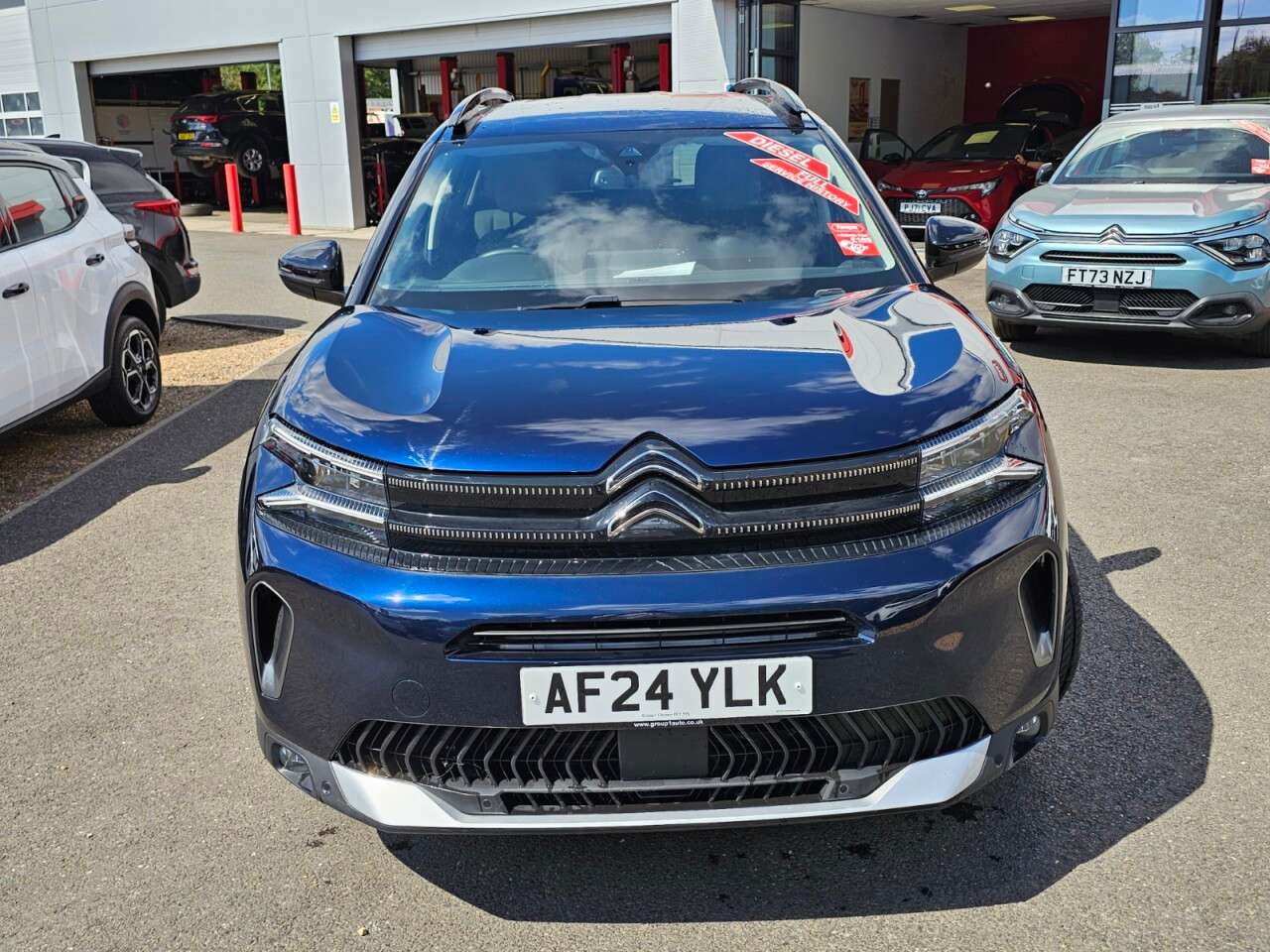 A 2024 CITROEN C5 AIRCROSS 1.5 BlueHDi MAX SUV 5dr Diesel EAT8 Euro 6 (s/s) (130 ps) A 2024 CITROEN C5 AIRCROSS 1.5 BlueHDi MAX SUV 5dr Diesel EAT8 Euro 6 (s/s) (130 ps)