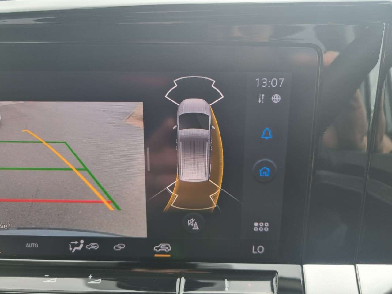 A 2024 FORD TOURNEO CONNECT 2.0 EcoBlue Titanium MPV 5dr Diesel DCT Euro 6 (s/s) (122 ps) A 2024 FORD TOURNEO CONNECT 2.0 EcoBlue Titanium MPV 5dr Diesel DCT Euro 6 (s/s) (122 ps)