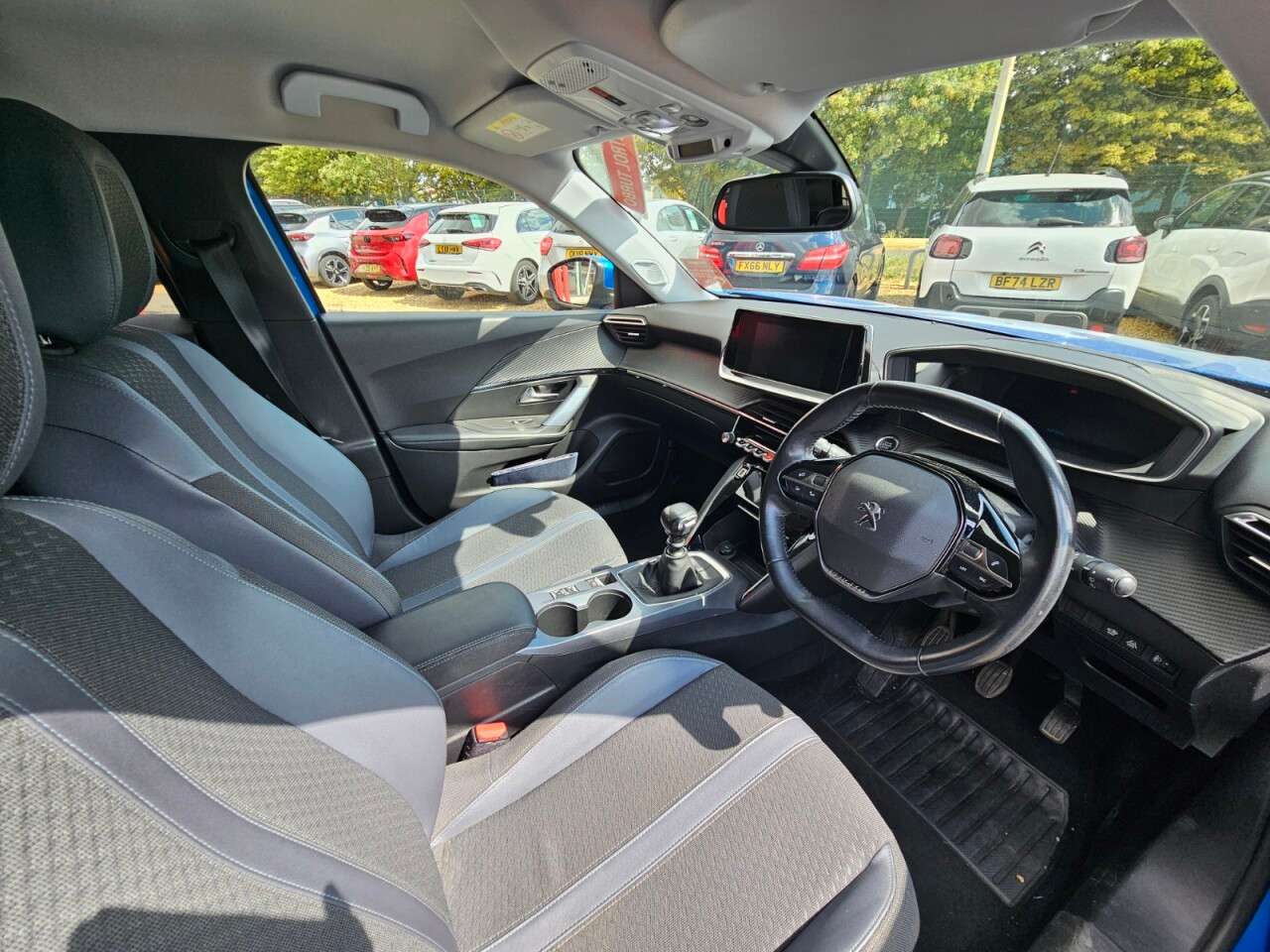 2020 PEUGEOT 2008 2020 PEUGEOT 2008