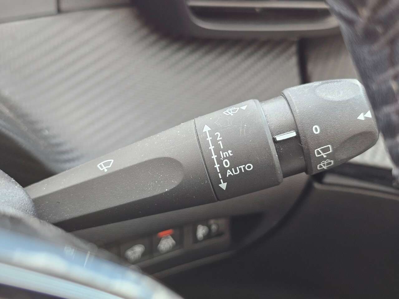 2020 PEUGEOT 2008 2020 PEUGEOT 2008