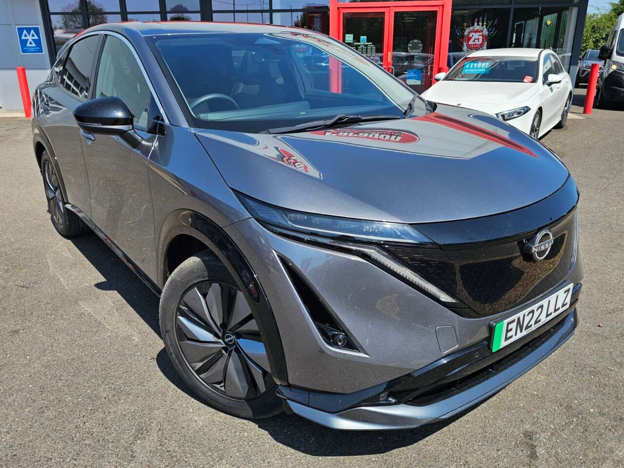 A 2022 NISSAN ARIYA 63kWh Advance SUV 5dr Electric Auto 7.4kW Charger (217 ps) A 2022 NISSAN ARIYA 63kWh Advance SUV 5dr Electric Auto 7.4kW Charger (217 ps)