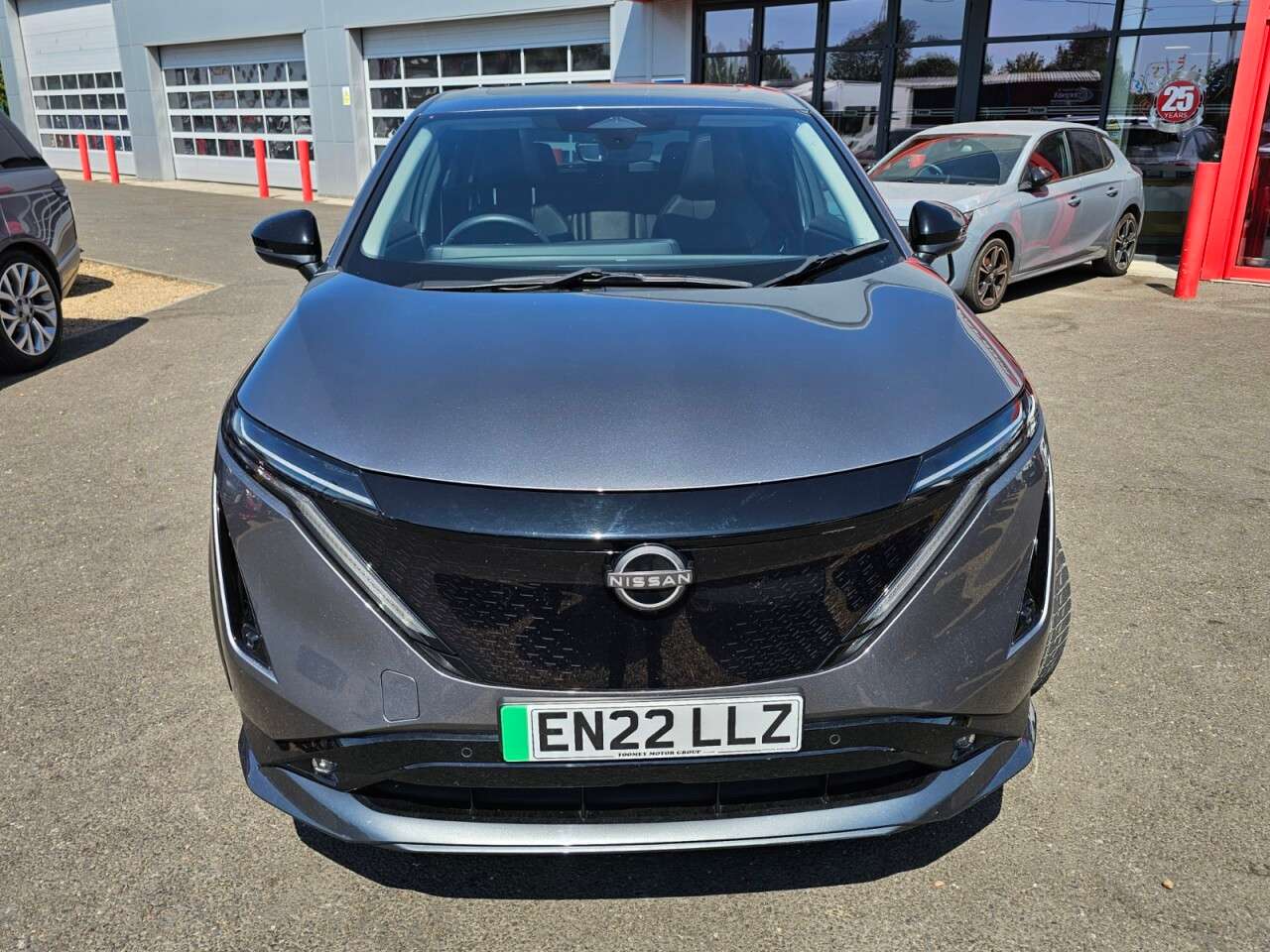 A 2022 NISSAN ARIYA 63kWh Advance SUV 5dr Electric Auto 7.4kW Charger (217 ps) A 2022 NISSAN ARIYA 63kWh Advance SUV 5dr Electric Auto 7.4kW Charger (217 ps)