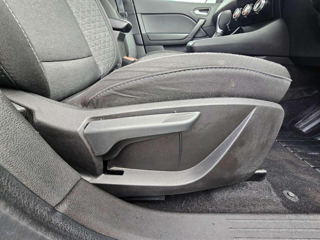 2022 RENAULT CAPTUR 2022 RENAULT CAPTUR