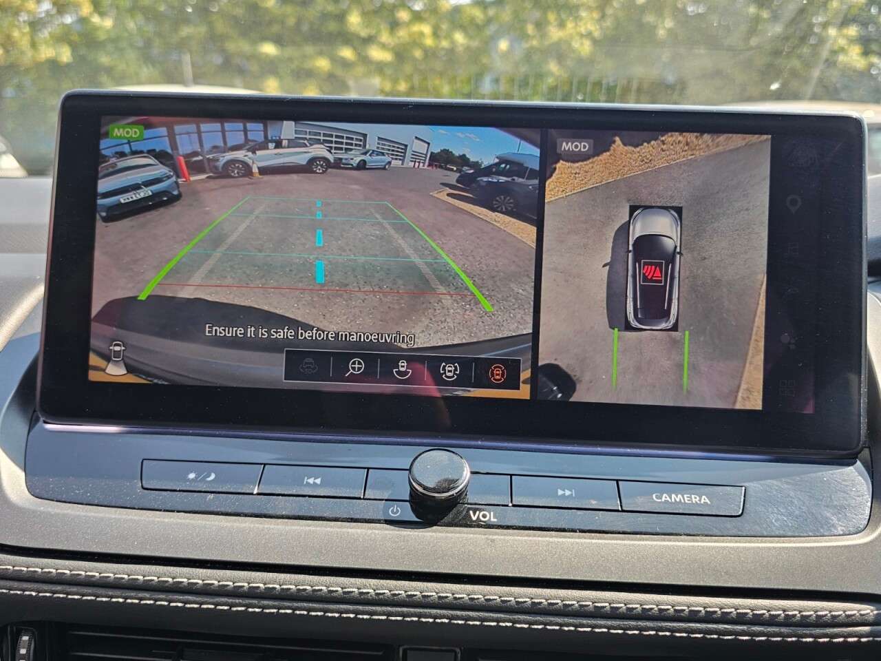 A 2025 NISSAN QASHQAI 1.3 DIG-T MHEV Tekna SUV 5dr Petrol Hybrid XTRON Euro 6 (s/s) (158 ps) A 2025 NISSAN QASHQAI 1.3 DIG-T MHEV Tekna SUV 5dr Petrol Hybrid XTRON Euro 6 (s/s) (158 ps)