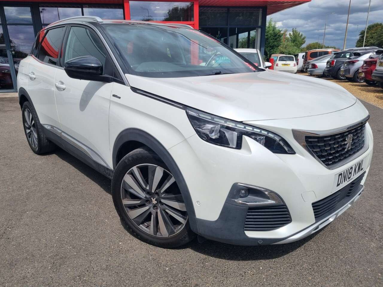 A 2018 PEUGEOT 3008 1.2 PureTech GT Line Premium SUV 5dr Petrol Manual Euro 6 (s/s) (130 ps) A 2018 PEUGEOT 3008 1.2 PureTech GT Line Premium SUV 5dr Petrol Manual Euro 6 (s/s) (130 ps)