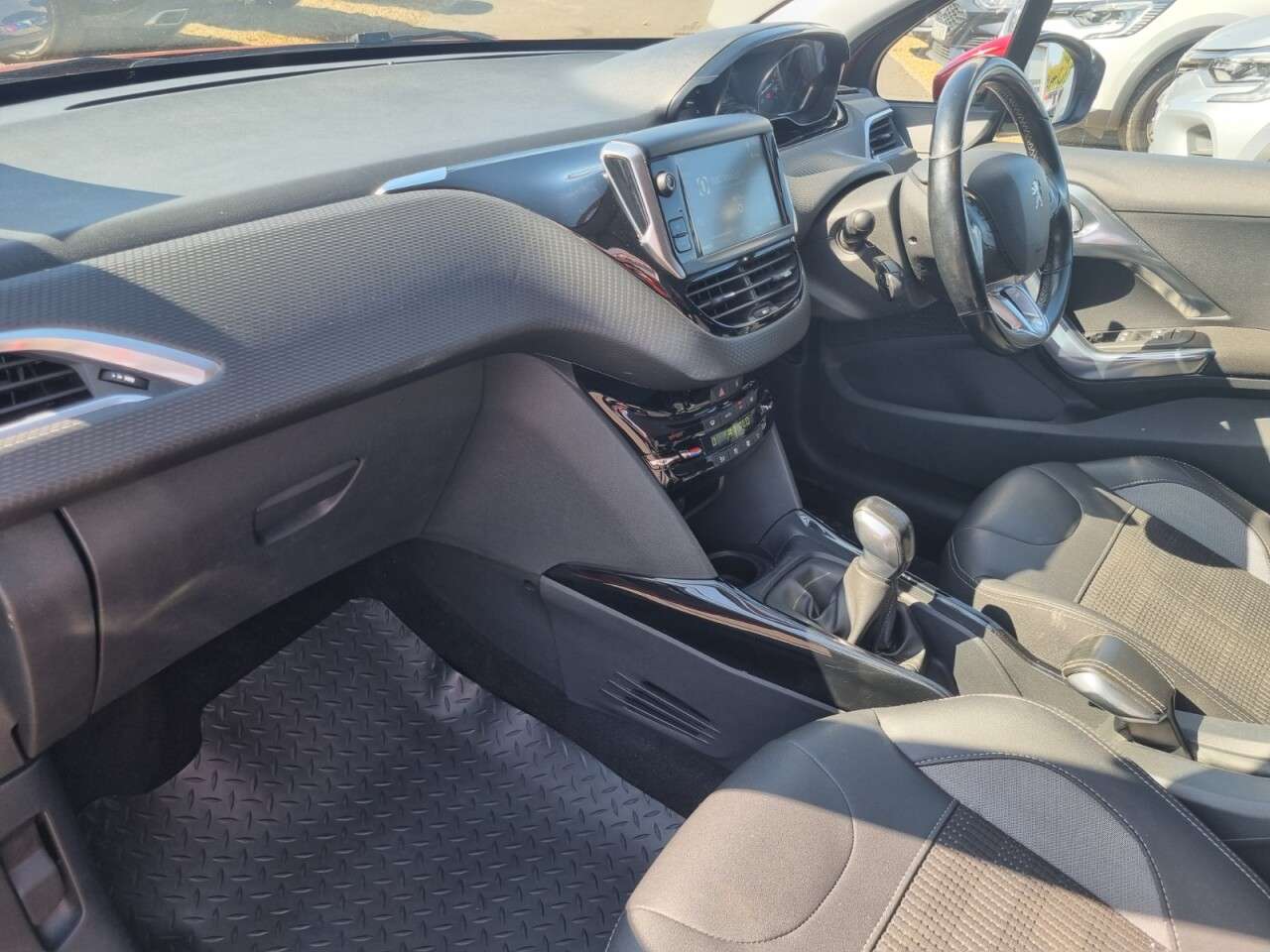 2017 PEUGEOT 2008 2017 PEUGEOT 2008