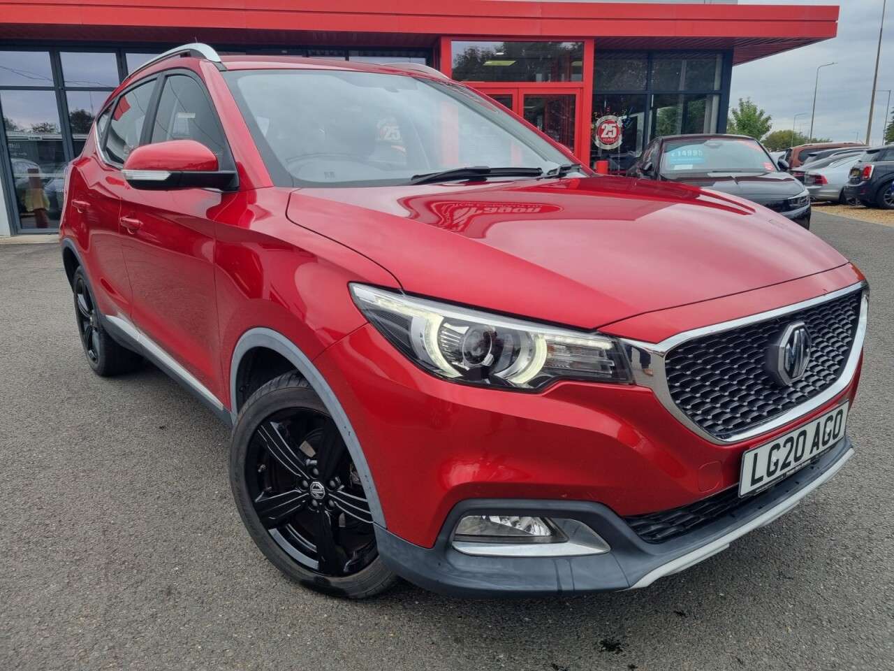A 2020 MG MG ZS 1.0 T-GDI Exclusive SUV 5dr Petrol Auto Euro 6 (111 ps) A 2020 MG MG ZS 1.0 T-GDI Exclusive SUV 5dr Petrol Auto Euro 6 (111 ps)