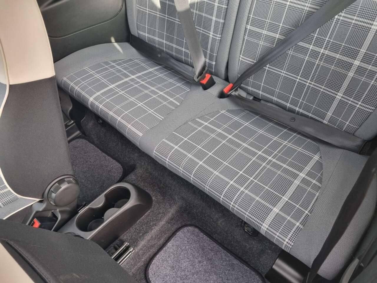 2019 FIAT 500 2019 FIAT 500