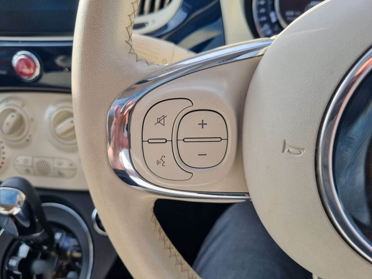 2019 FIAT 500 2019 FIAT 500