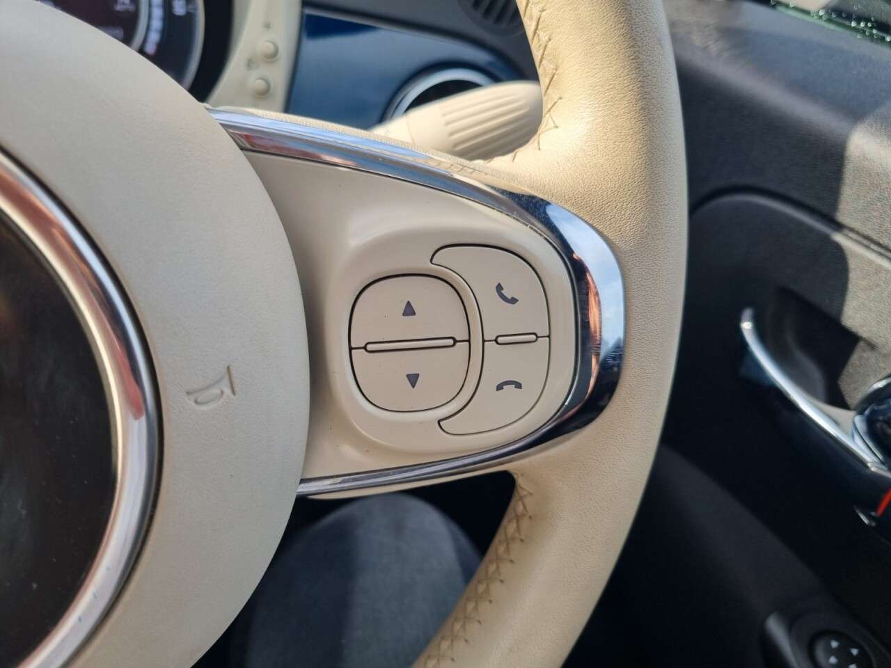 2019 FIAT 500 2019 FIAT 500