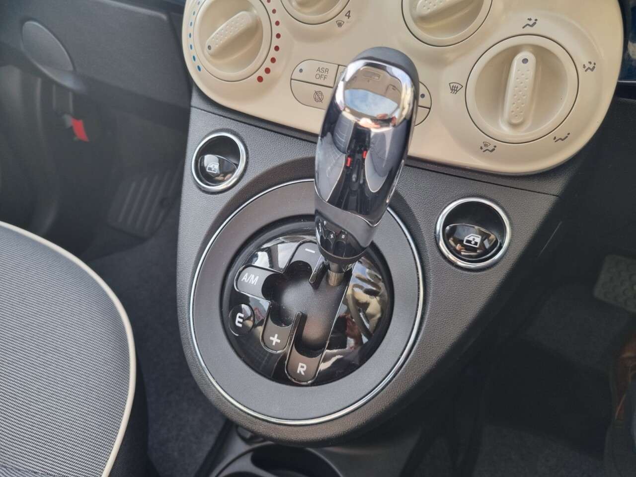 2019 FIAT 500 2019 FIAT 500