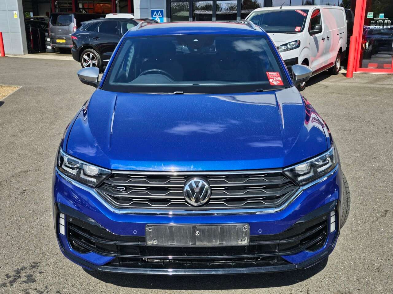 A 2020 VOLKSWAGEN T-ROC 2.0 TSI R SUV 5dr Petrol DSG 4Motion Euro 6 (s/s) (300 ps) A 2020 VOLKSWAGEN T-ROC 2.0 TSI R SUV 5dr Petrol DSG 4Motion Euro 6 (s/s) (300 ps)