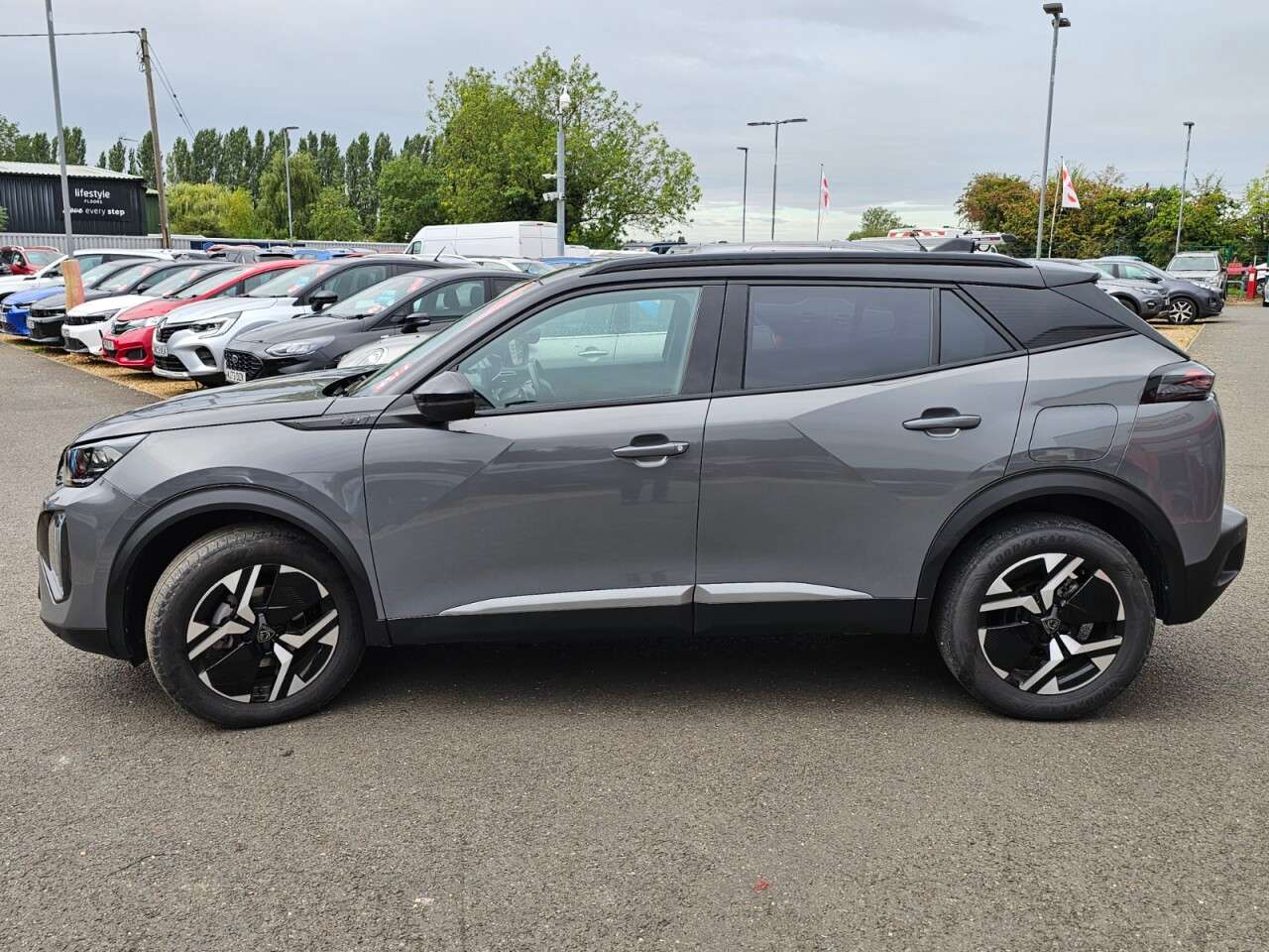 2024 PEUGEOT 2008 2024 PEUGEOT 2008