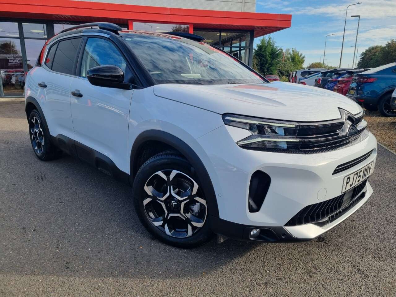 A 2025 CITROEN C5 AIRCROSS 1.2 Hybrid MAX Edition SUV 5dr Petrol Hybrid e-DSC Euro 6 (s/s) (136 ps) A 2025 CITROEN C5 AIRCROSS 1.2 Hybrid MAX Edition SUV 5dr Petrol Hybrid e-DSC Euro 6 (s/s) (136 ps)