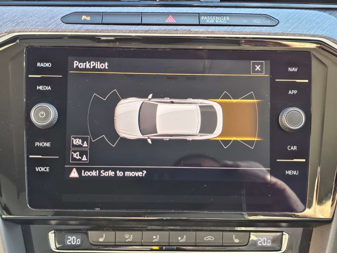 A 2019 VOLKSWAGEN ARTEON 1.5 TSI EVO Elegance Fastback 5dr Petrol DSG Euro 6 (s/s) (150 ps) A 2019 VOLKSWAGEN ARTEON 1.5 TSI EVO Elegance Fastback 5dr Petrol DSG Euro 6 (s/s) (150 ps)