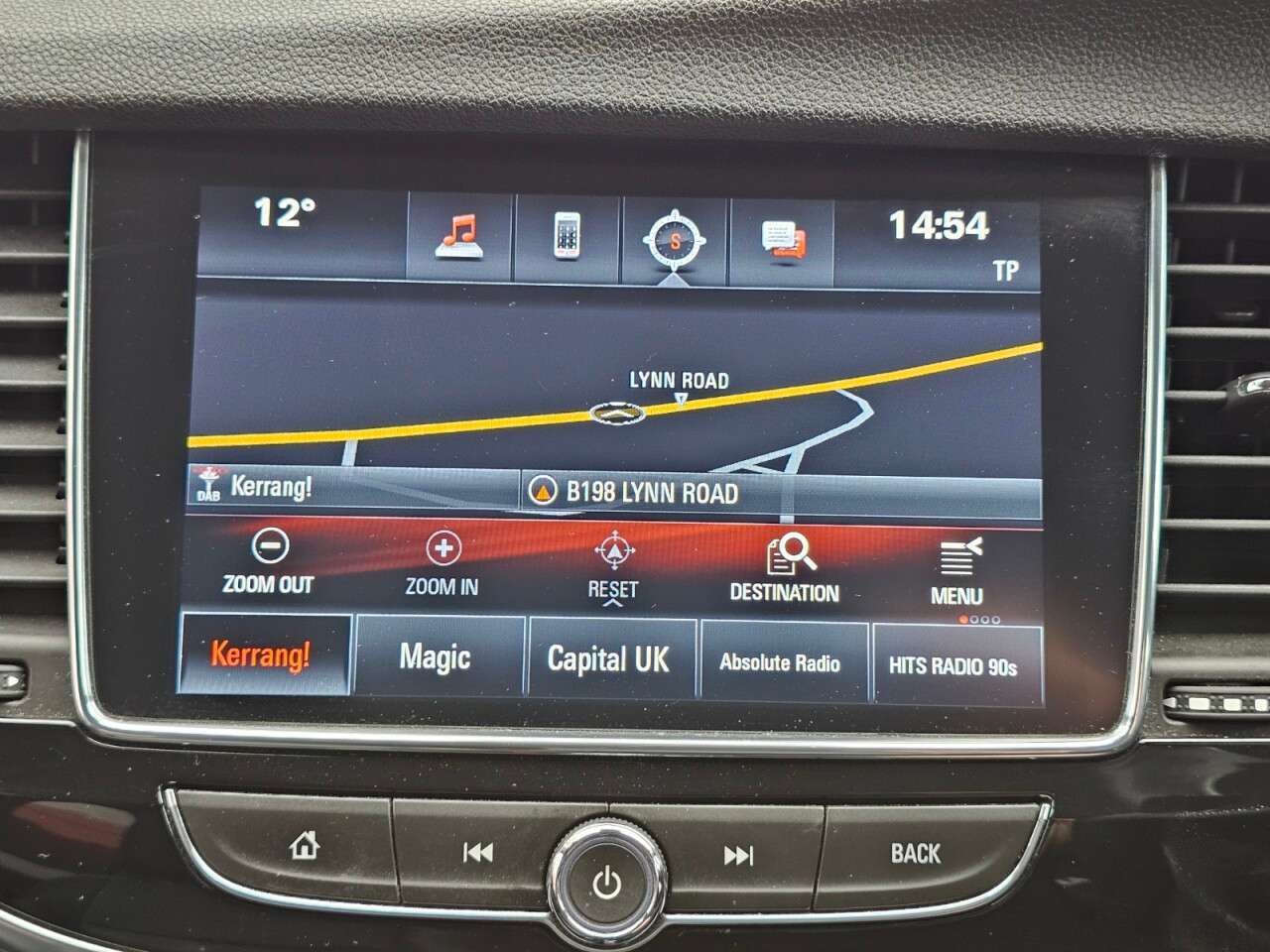 A 2017 VAUXHALL MOKKA X 1.4i Turbo Elite Nav SUV 5dr Petrol Auto Euro 6 (140 ps) A 2017 VAUXHALL MOKKA X 1.4i Turbo Elite Nav SUV 5dr Petrol Auto Euro 6 (140 ps)