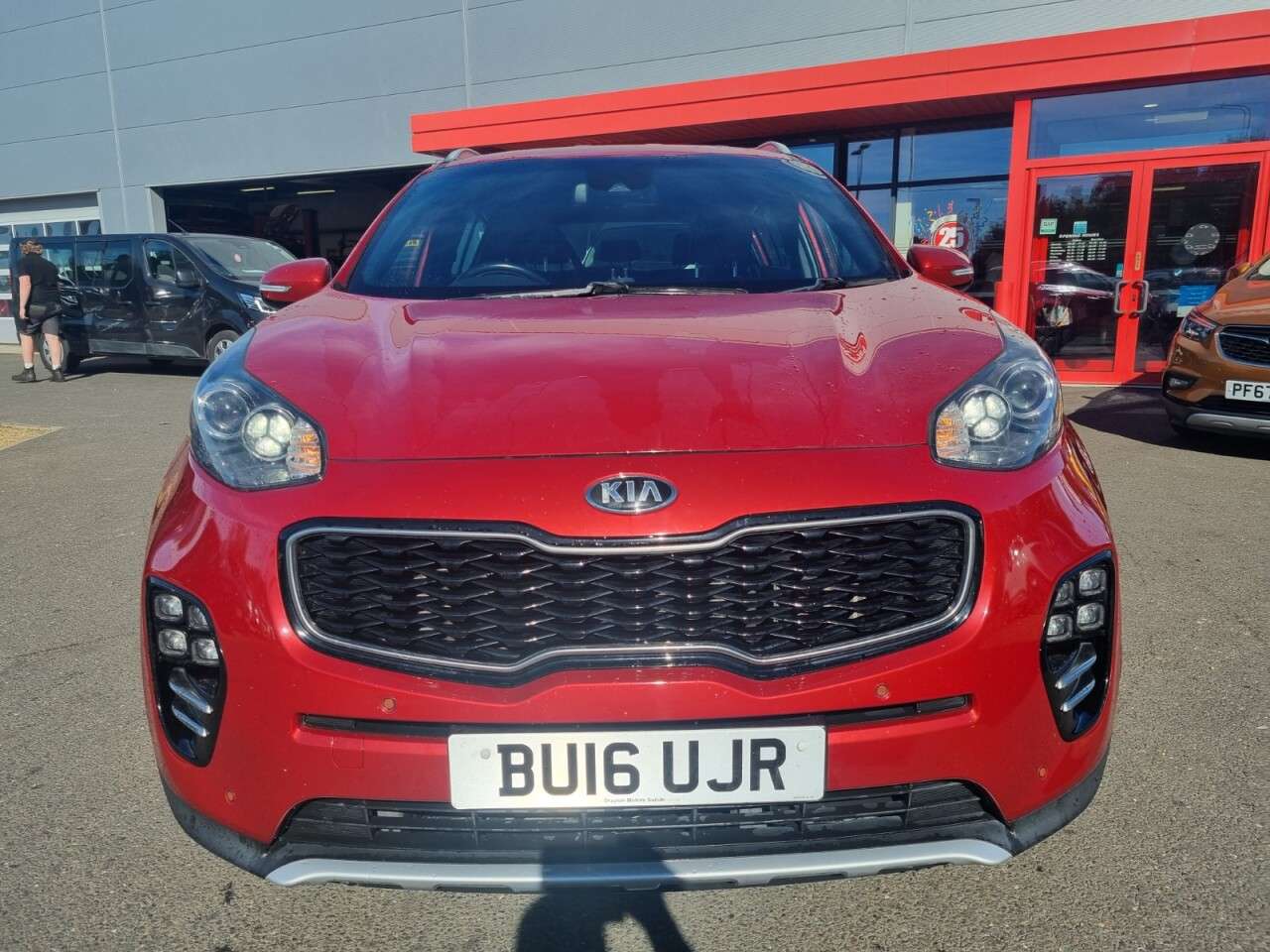 A 2016 KIA SPORTAGE 1.6 T-GDi GT-Line SUV 5dr Petrol DCT AWD Euro 6 (174 bhp) A 2016 KIA SPORTAGE 1.6 T-GDi GT-Line SUV 5dr Petrol DCT AWD Euro 6 (174 bhp)