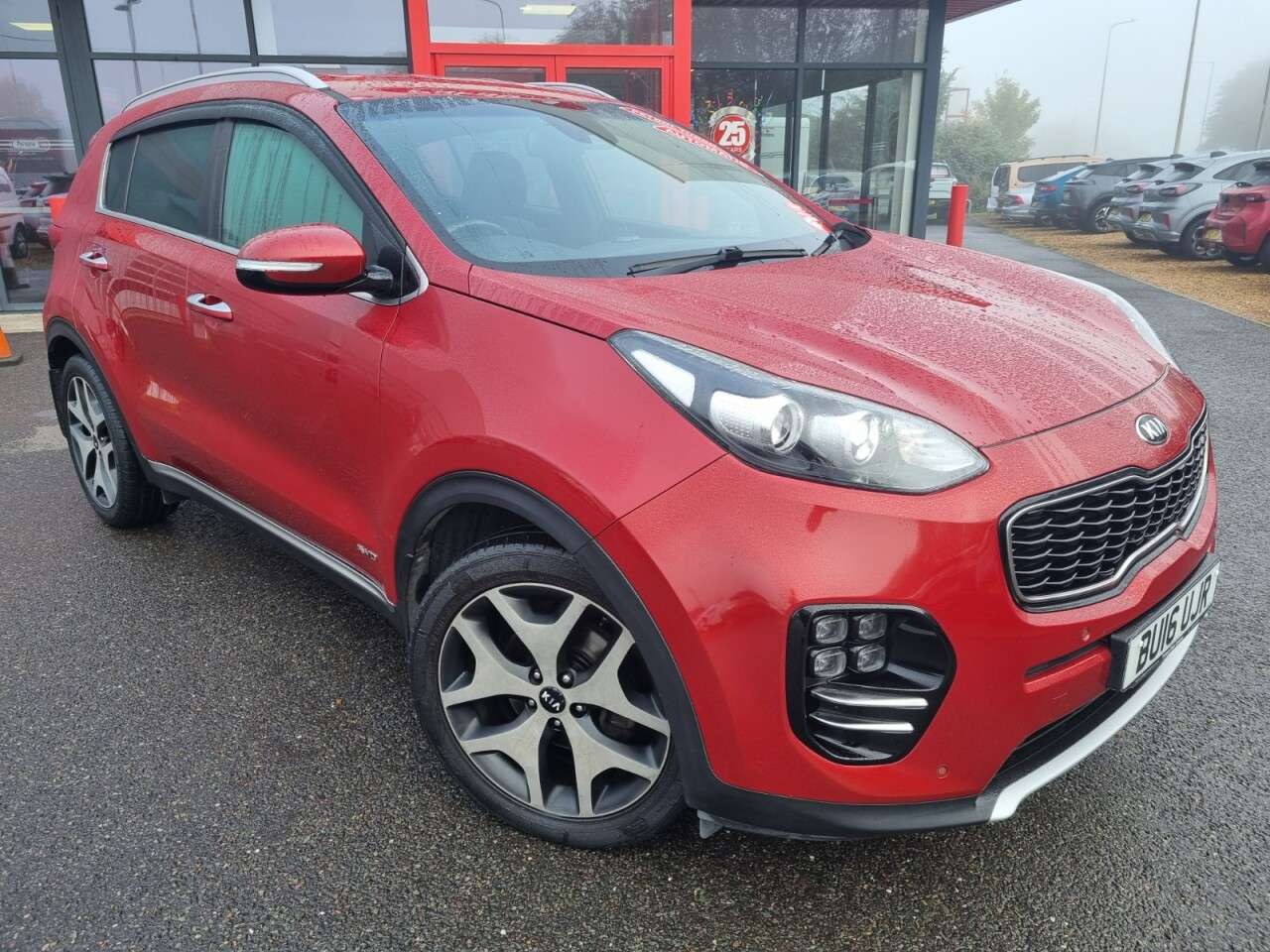 A 2016 KIA SPORTAGE 1.6 T-GDi GT-Line SUV 5dr Petrol DCT AWD Euro 6 (174 bhp) A 2016 KIA SPORTAGE 1.6 T-GDi GT-Line SUV 5dr Petrol DCT AWD Euro 6 (174 bhp)