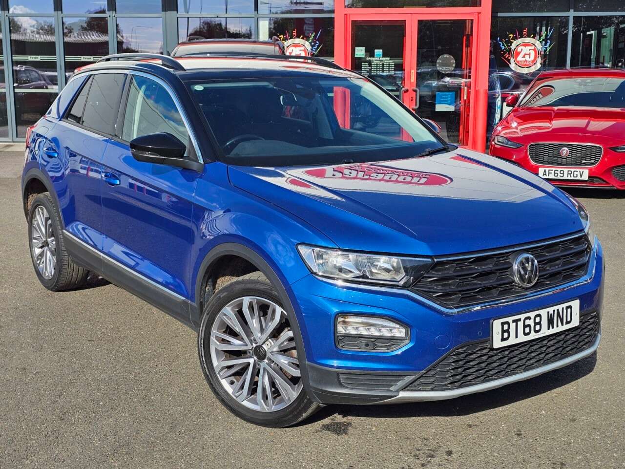 A 2018 VOLKSWAGEN T-ROC 1.5 TSI GPF EVO Design SUV 5dr Petrol Manual Euro 6 (s/s) (150 ps) A 2018 VOLKSWAGEN T-ROC 1.5 TSI GPF EVO Design SUV 5dr Petrol Manual Euro 6 (s/s) (150 ps)